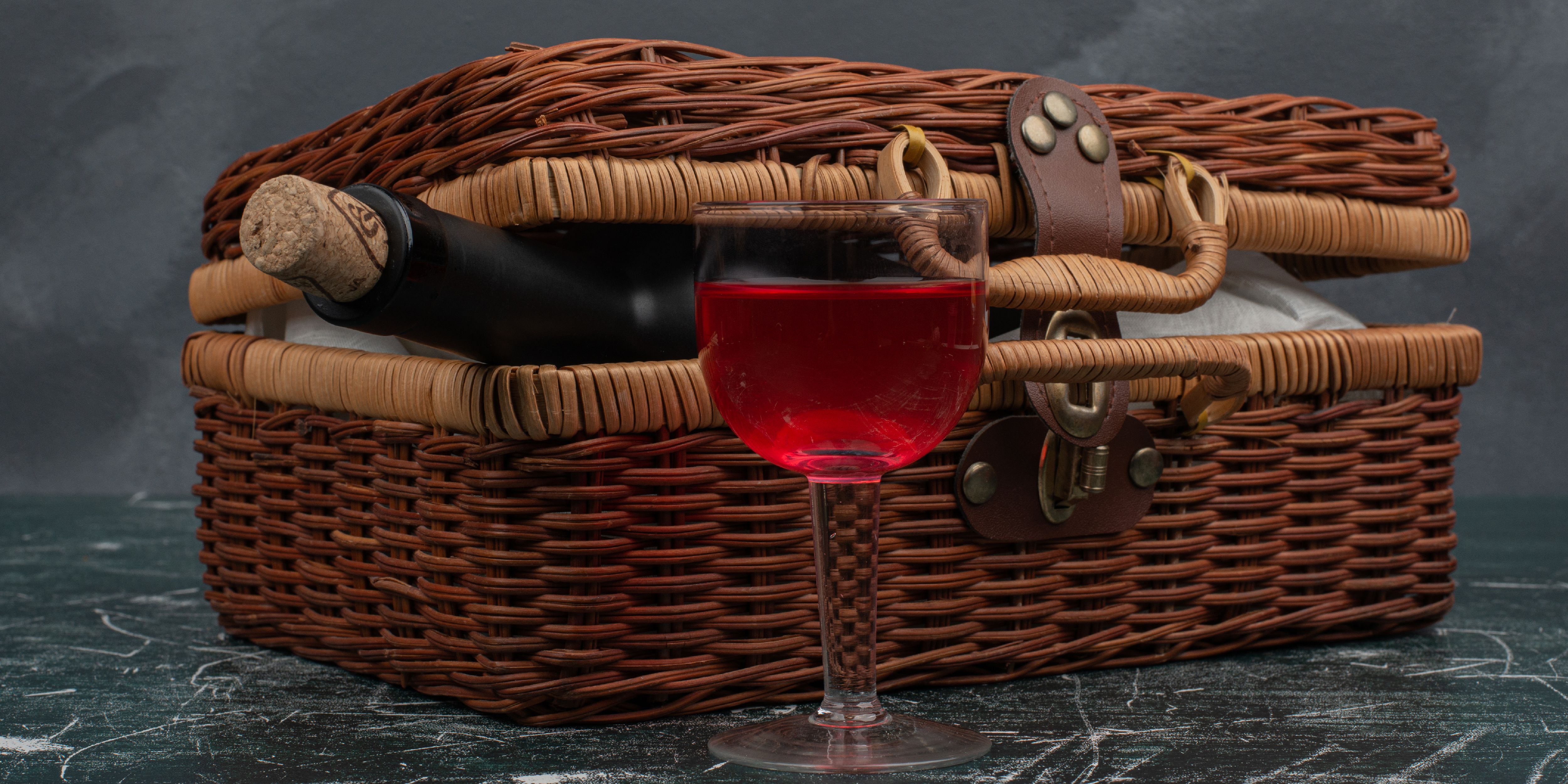 Travel-Friendly Barware: How to Take Your Cocktails On The Go