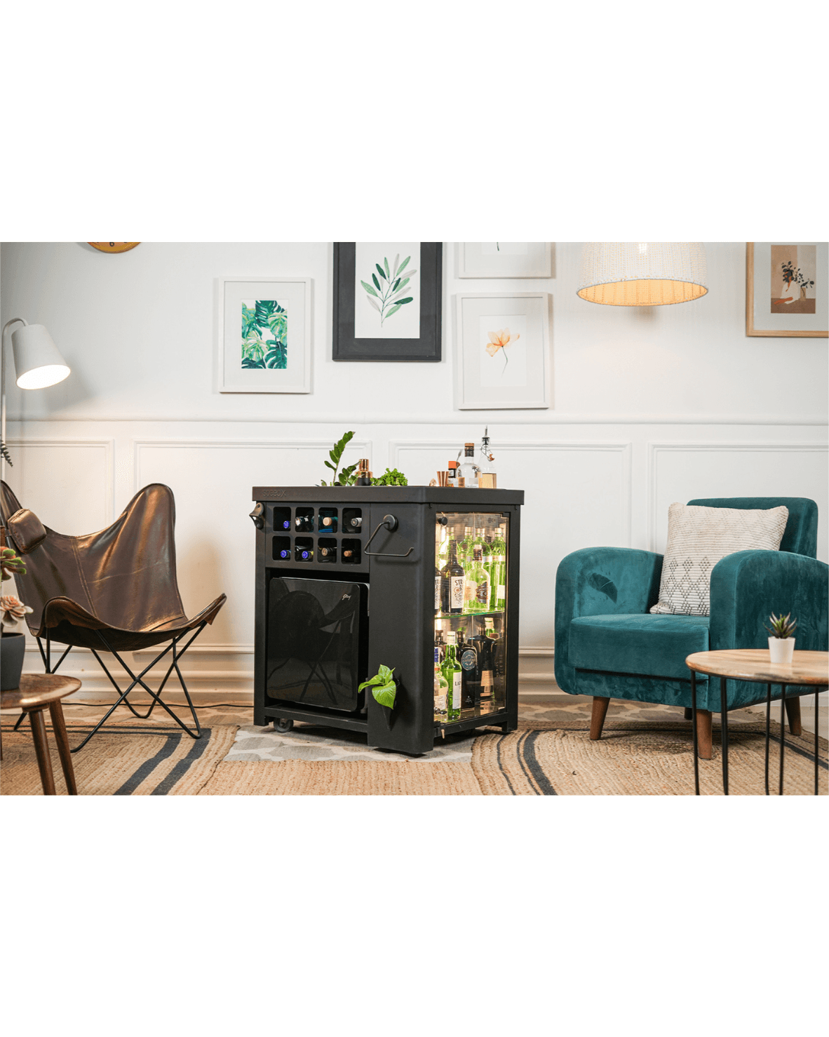 Home Bar in Matt Black Finish