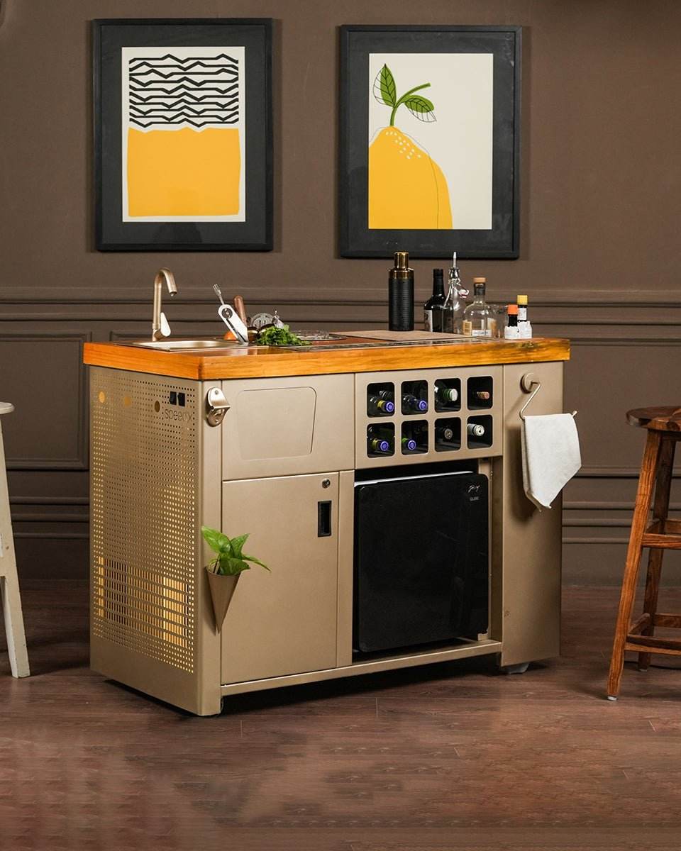 Wooden Top Gold Lattice