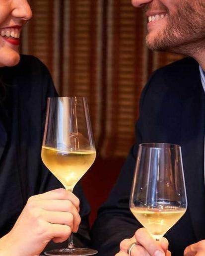 Zalto_White_Wine_Glass_Set_of_2_2