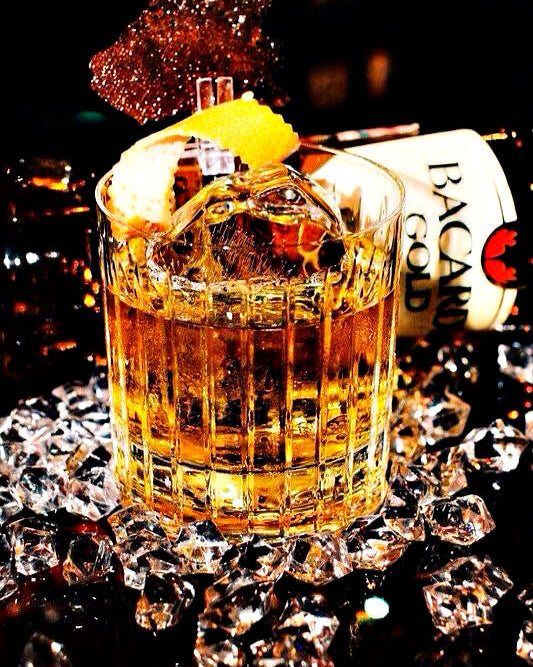Rotating Glass Shtox 004