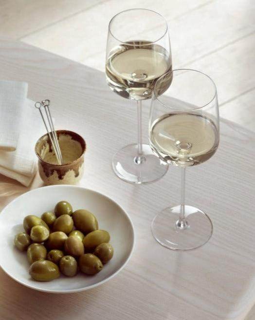 Metropolitan White Wine Glass