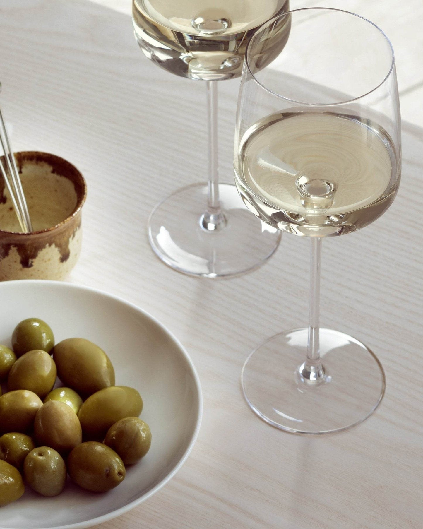 Metropolitan White Wine Glass