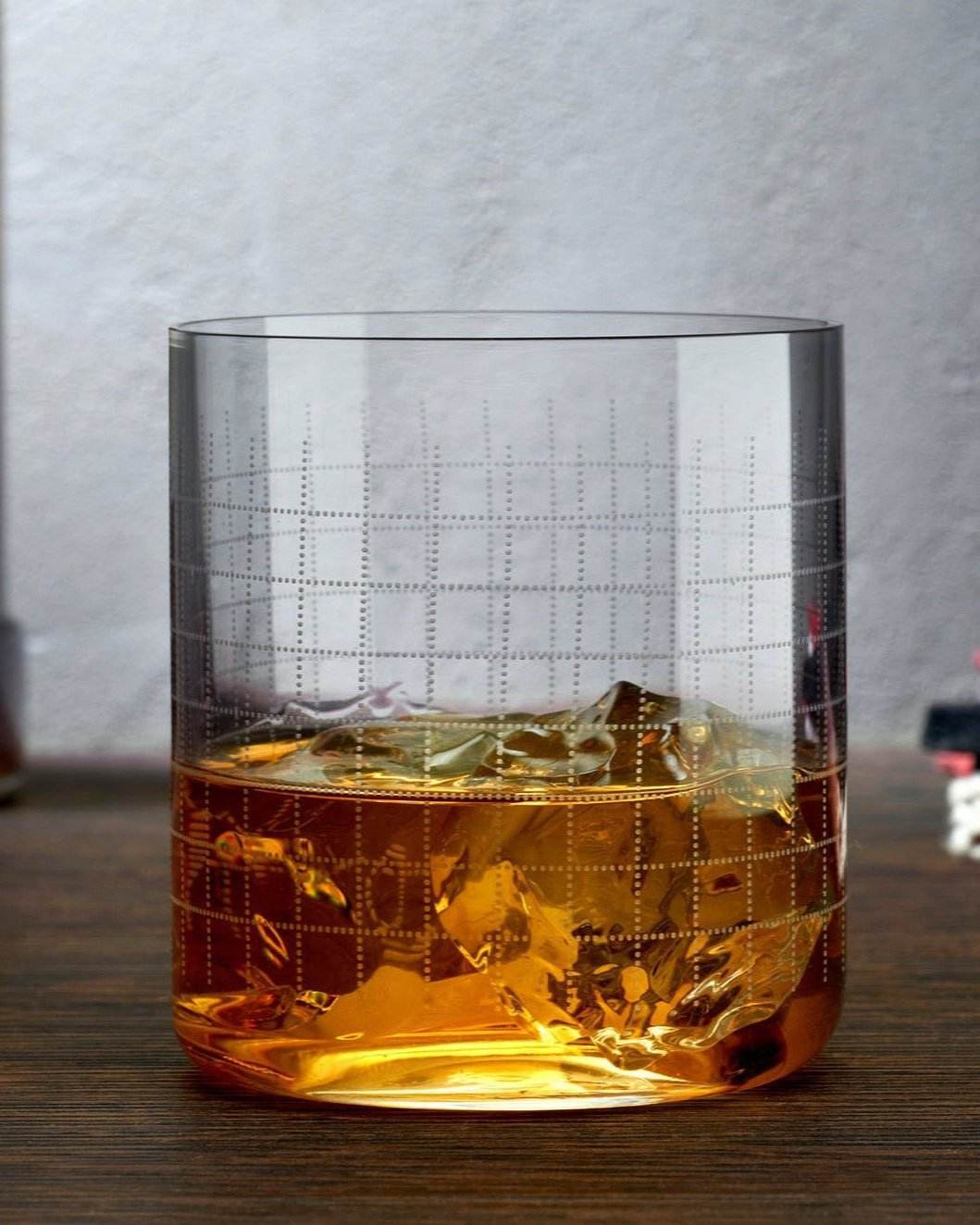 Finesse Grid Whisky Glass, 300ml