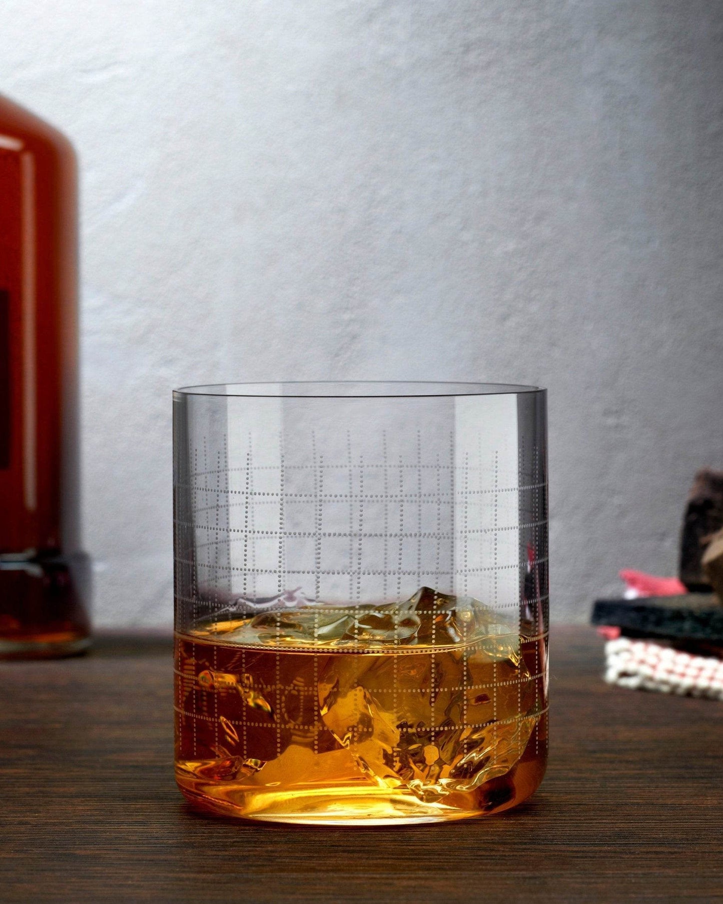 Finesse Grid Whisky Glass, 300ml
