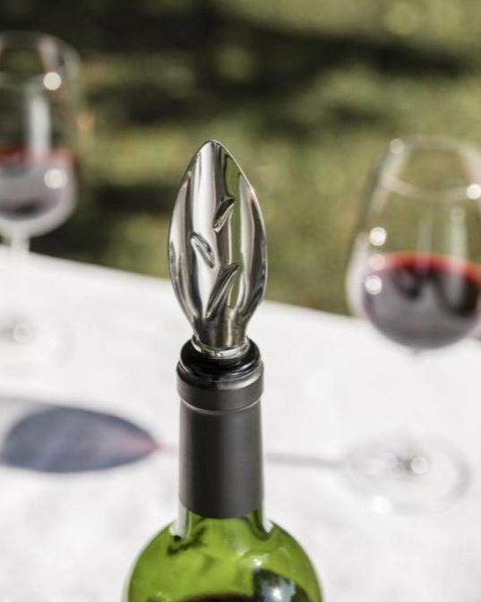 The Pourer-Leaf Wine Pourer