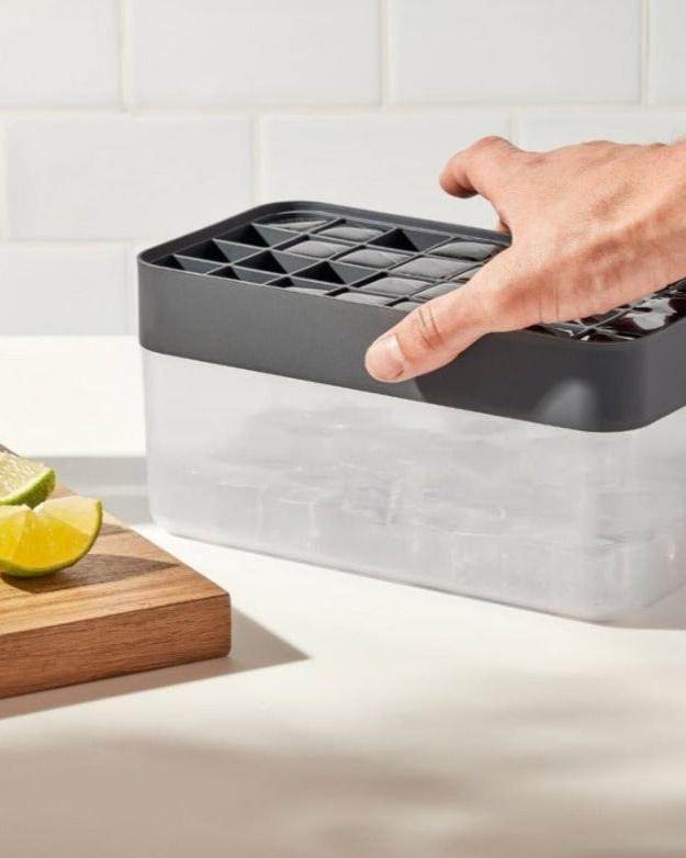 Peak Ice Box, Charcoal