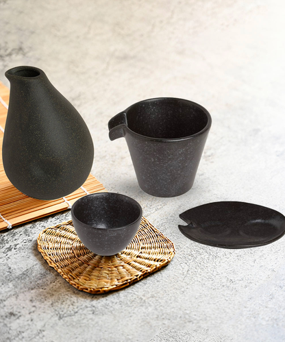 Sake set, Black