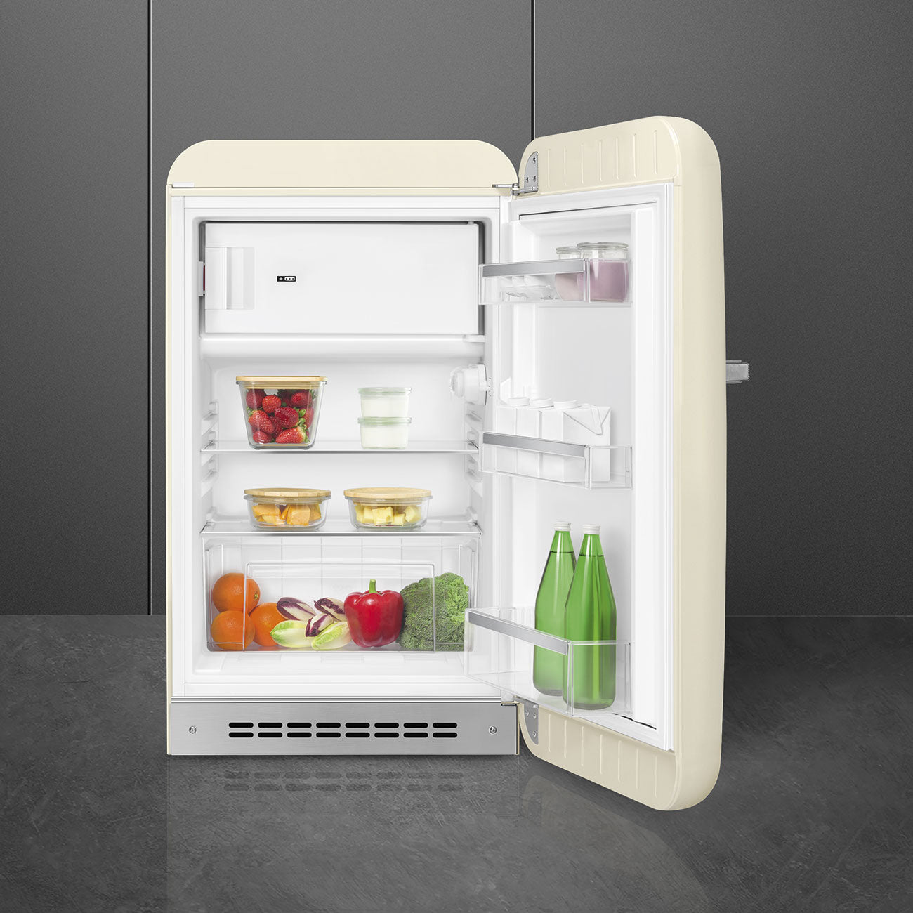 Minibar Refrigerator – 50’s Style, Cream
