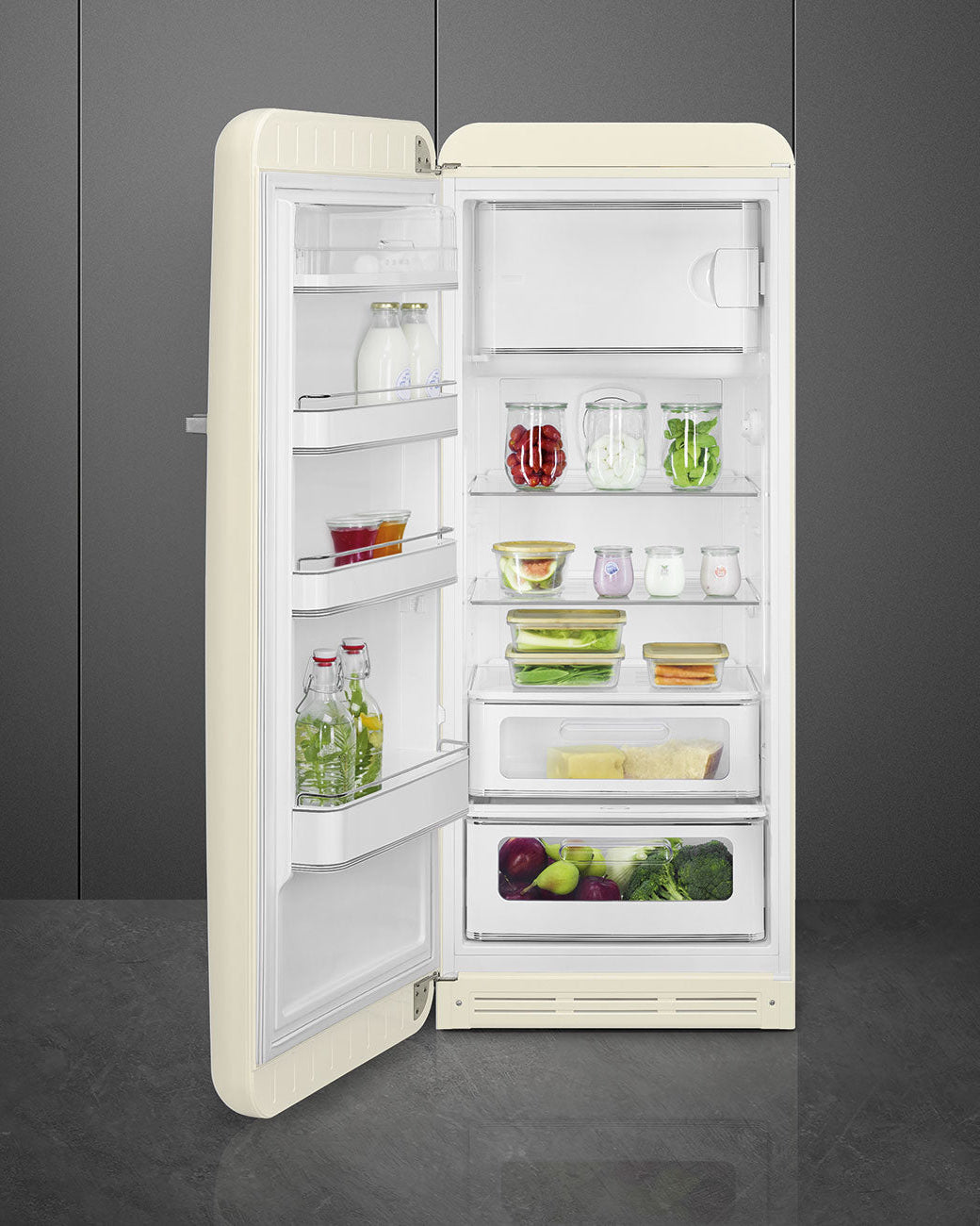 Fab 28 Refrigerator- 50’s Style, Cream