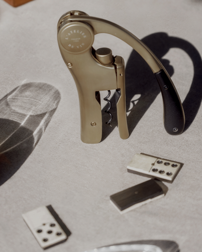 Oeno Motion Nomad Gold, Wine Opener with Case